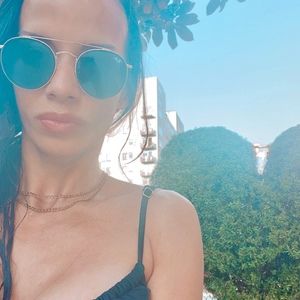 Meet your Posher, Sidney